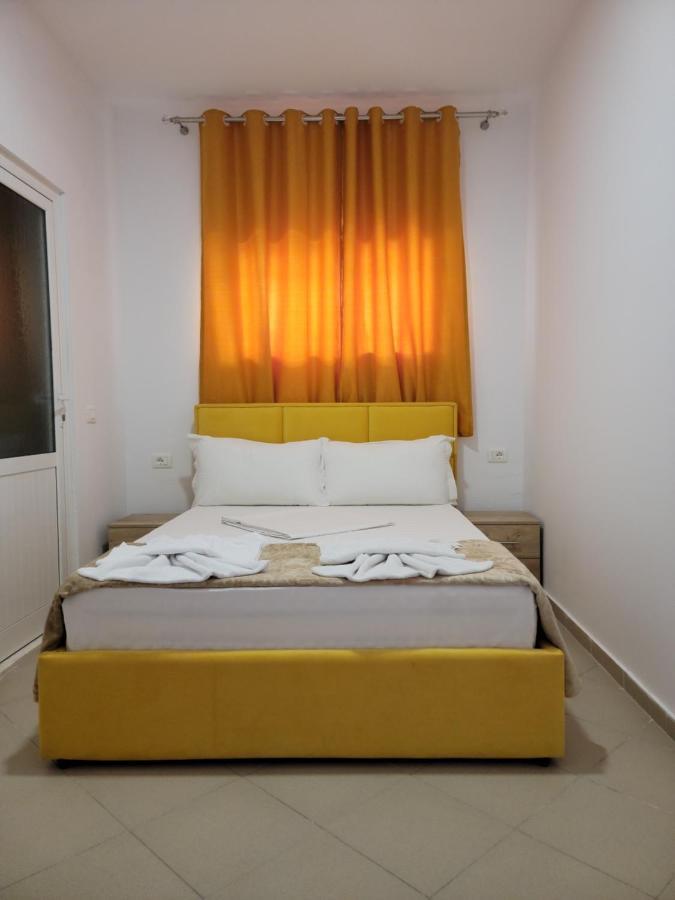 Hostel K13 Saranda Kültér fotó