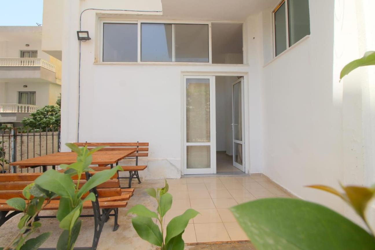 Hostel K13 Saranda Kültér fotó
