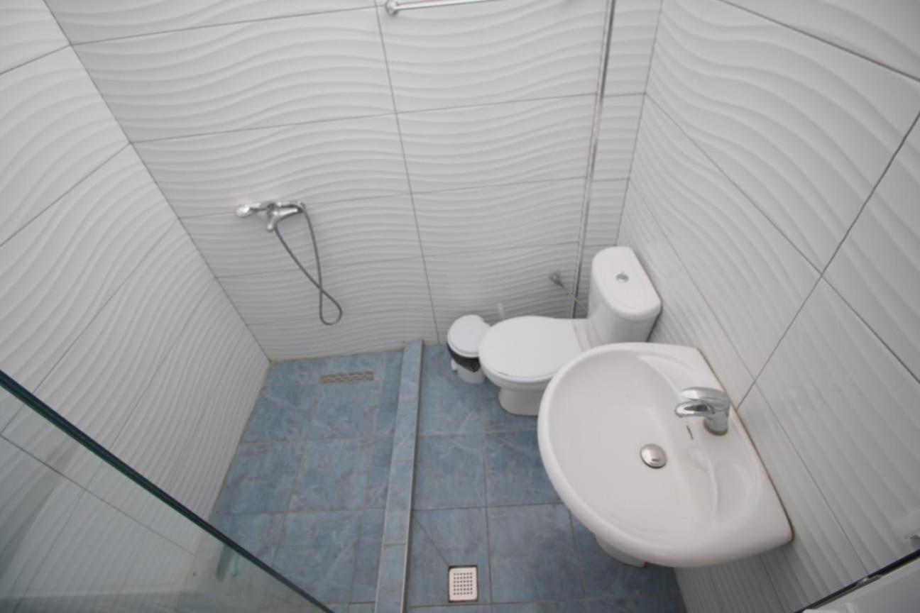 Hostel K13 Saranda Kültér fotó