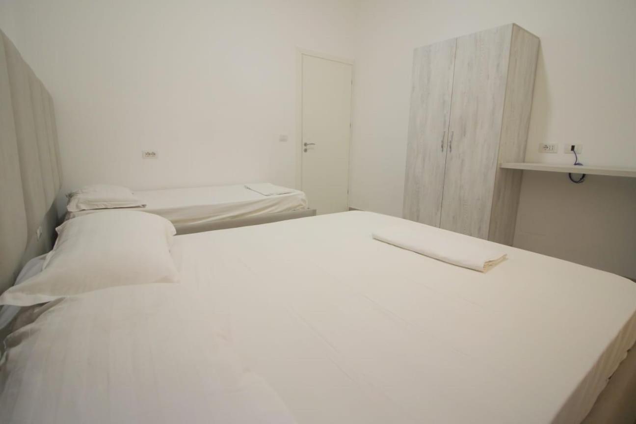 Hostel K13 Saranda Kültér fotó